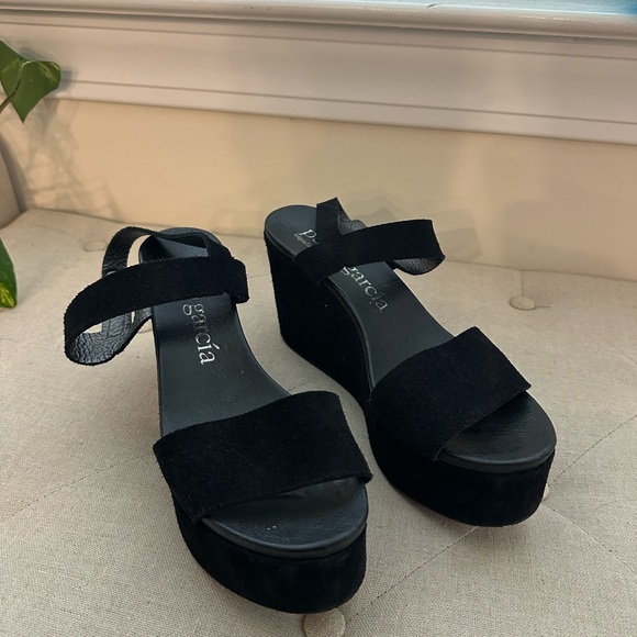 Pedro Garcia Black Suede Platform Sandals - Picture 1 of 12